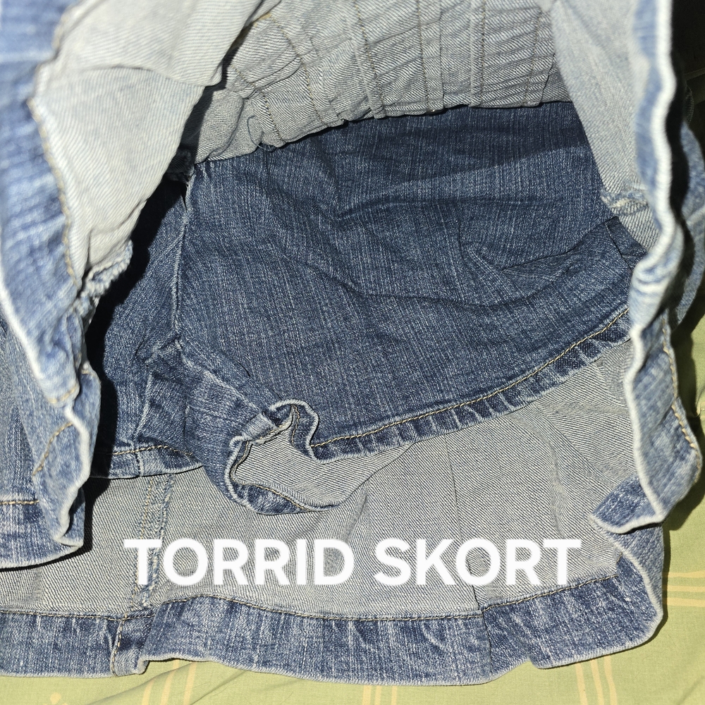 TORRID Denim Mini Skort with Pockets - Picture 6 of 6